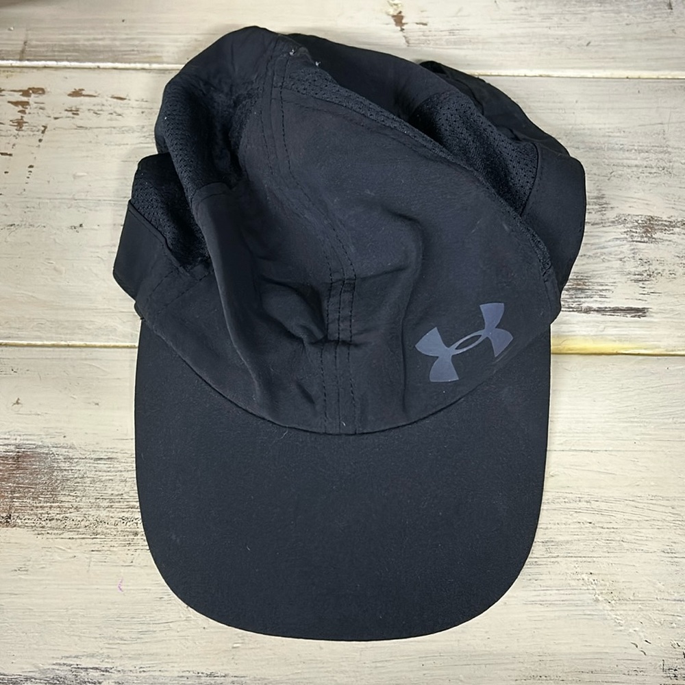Women’s under Armour hat with air vents